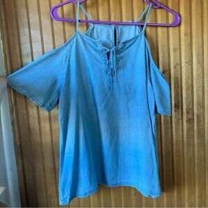 Paper Crane Women Western Chambray Cold shoulder Top - Women Sz Small